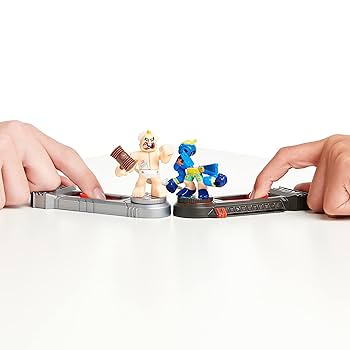 Amazon.com: Akedo Ultimate Arcade Warriors Versus Pack